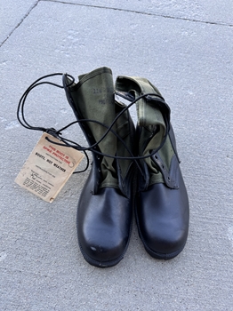 NEW USGI 1988 US ARMY VIETNAM WAR ERA JUNGLE BOOTS - SIZE 11.5R